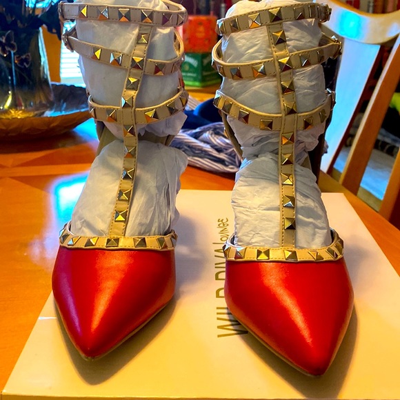 Shoes - Fashion Designed Pumps/Heels